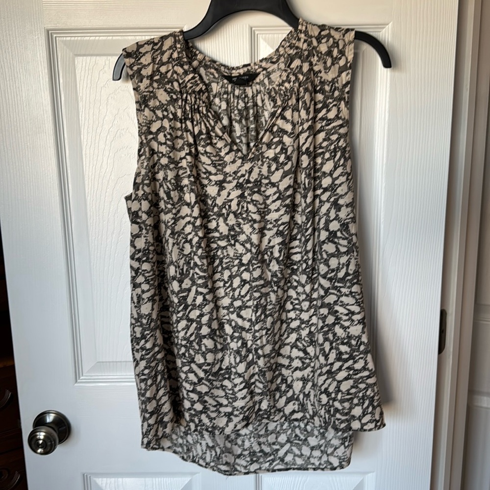 Simply Vera Wang black/ grey-beige print tunic tank - L